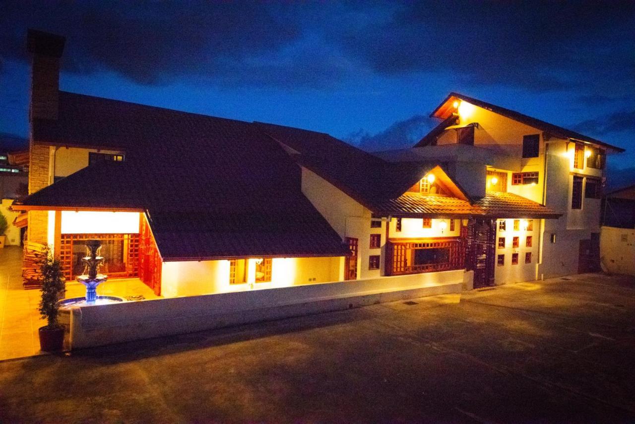 Hostal Dulce Hogar 拉塔昆加 外观 照片